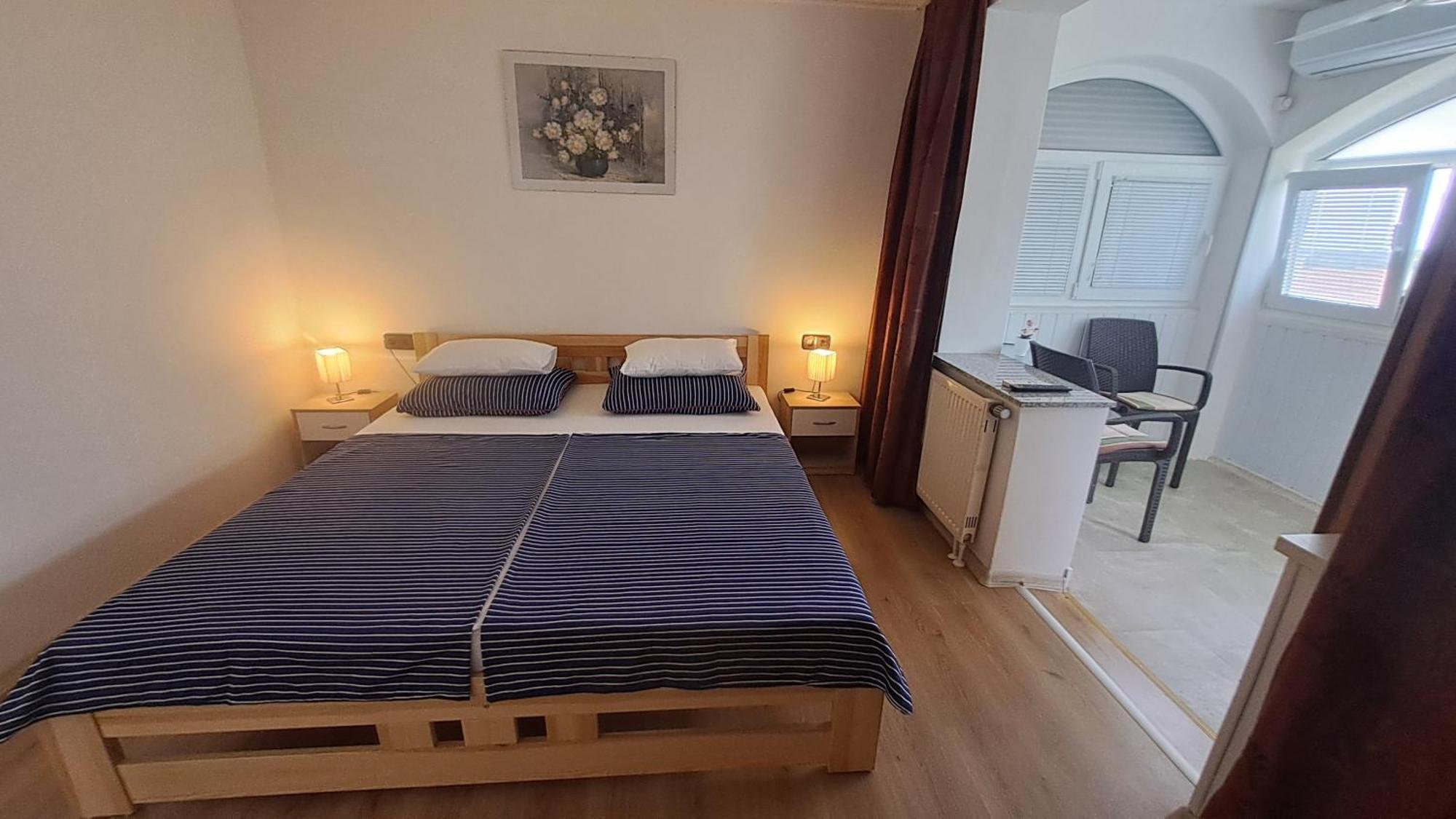 Studio Apartments Maslinik Krk Town Zewnętrze zdjęcie